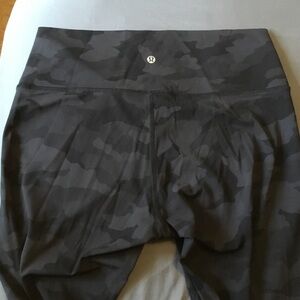 camo lululemon leggings